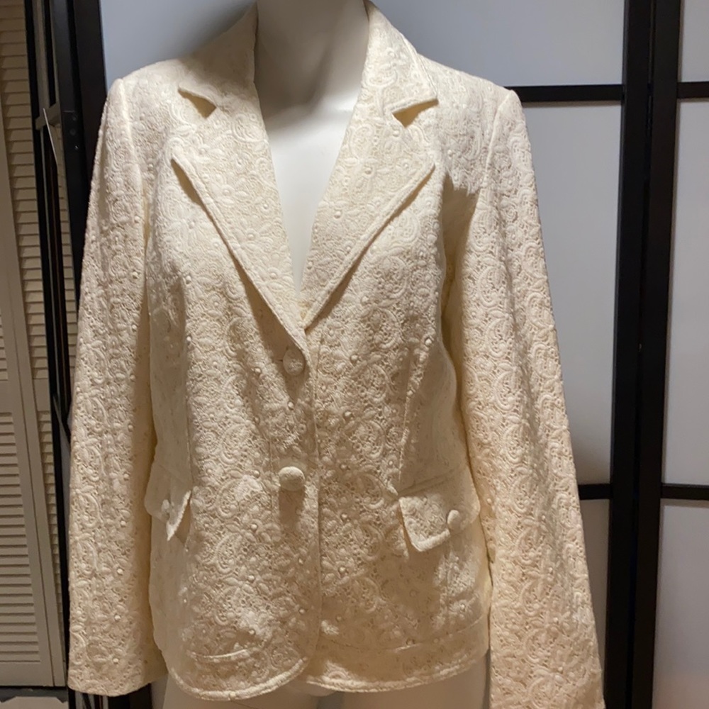 Brand Dialogue blazer, size small, embroidered, cream color